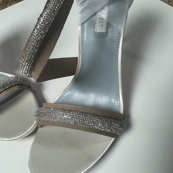 Nine west Lavern women's Strappy Heeled stiletto Sandals Ivory 9m - Picture 9 of 13